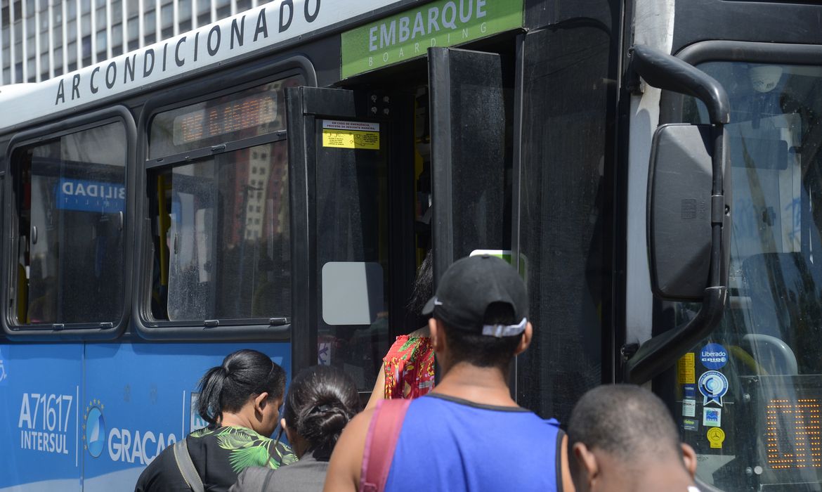 FISCALIZAÇÃO AUTOMATIZADA POR SENSORES DO AR-CONDICIONADO DA FROTA DE ÔNIBUS URBANOS - RIO DE JANEIRO (RJ)